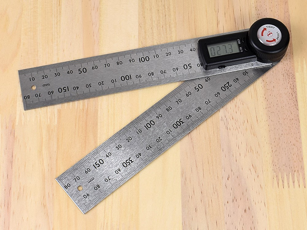 【モノタロウ】もっと早く買っておけば良かった！デジタルだから使い勝手が良いプロトラクター