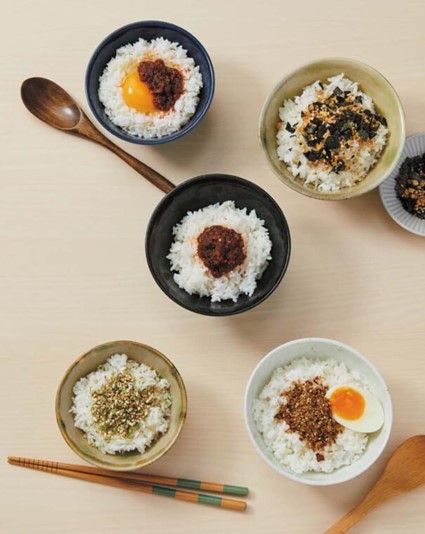 ごはんをごちそうにするカルディの“プラスオンアイテム”5選