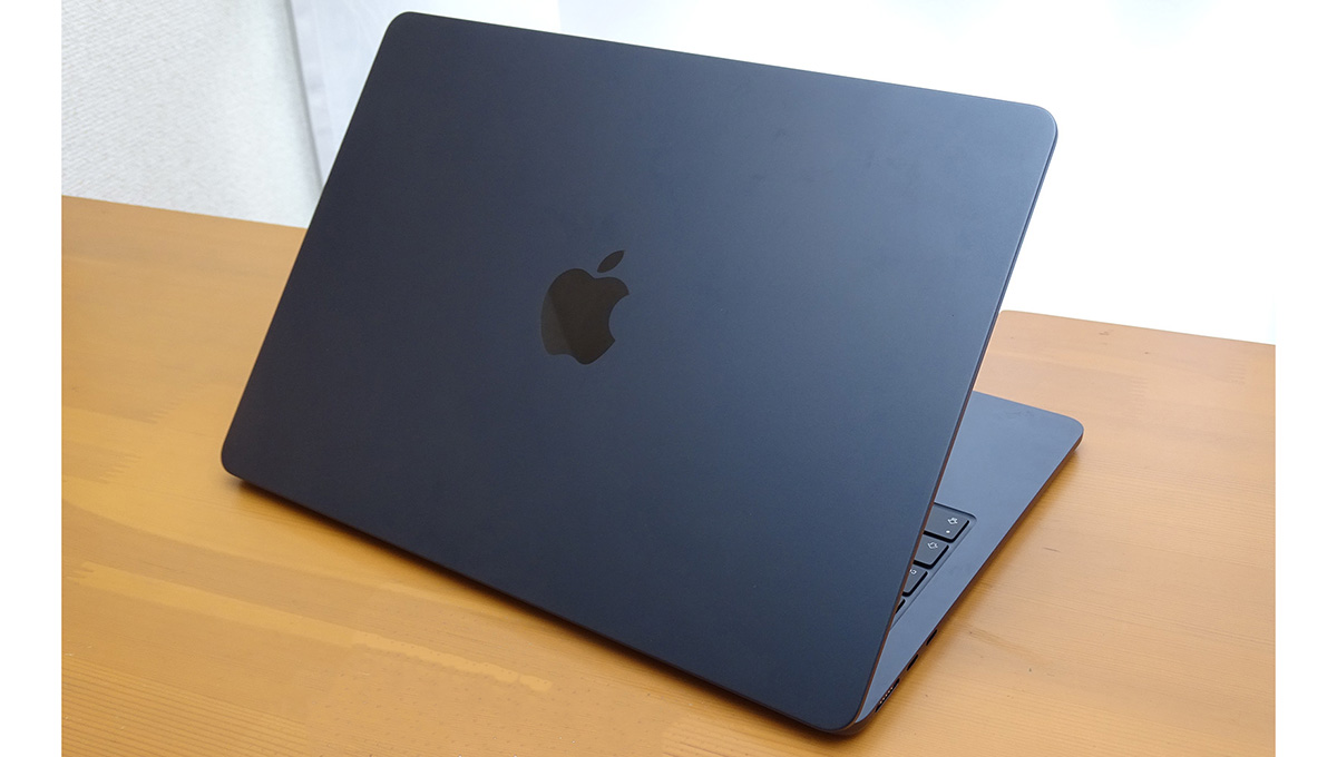 M2搭載MacBook Airレビュー！ 欲しくなる3つのポイントと注意点をチェック