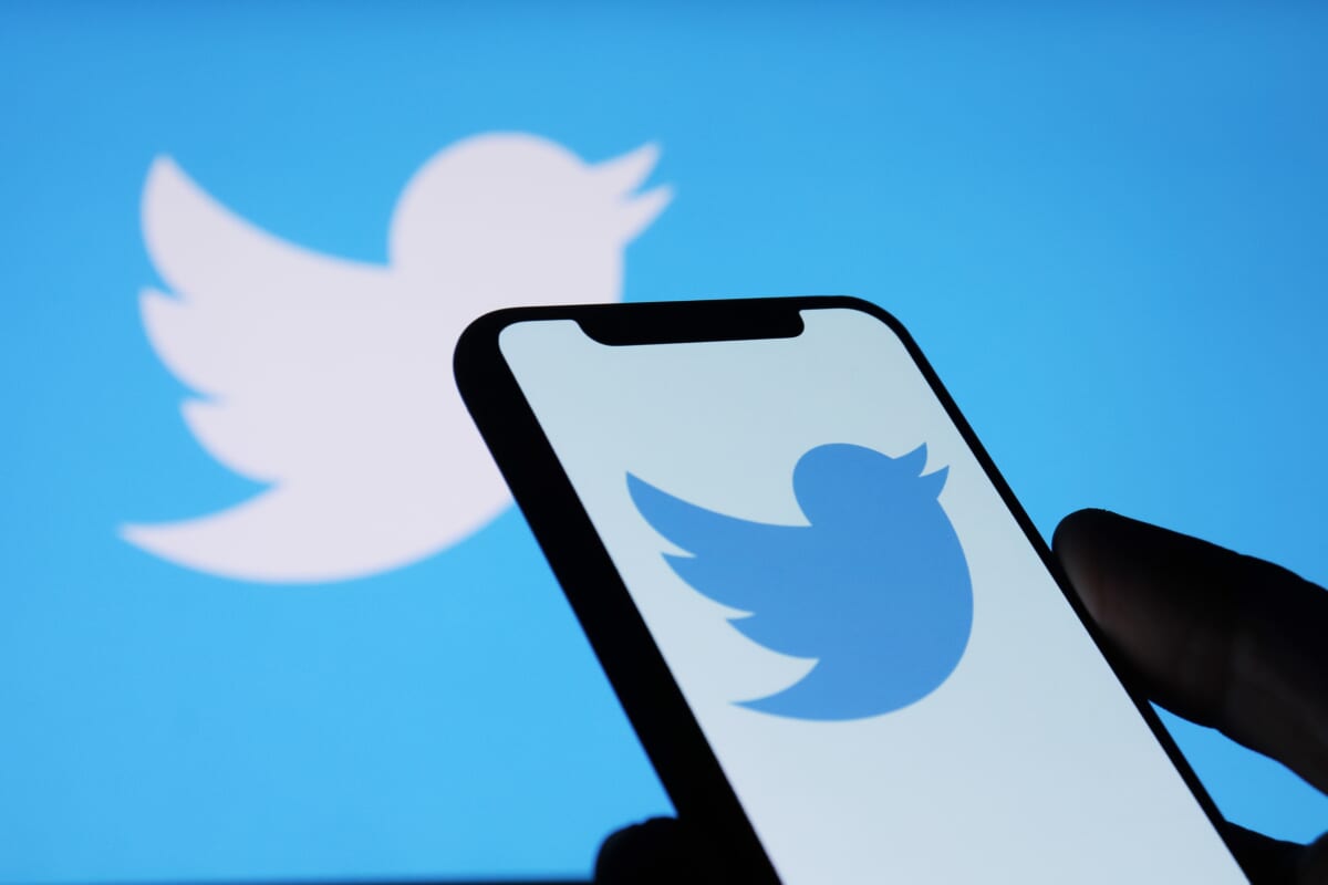 ツイッター、2人が共同でつぶやける新機能「CoTweet」をテスト中。インフルエンサーやブランドが活用？