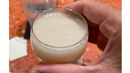 若者が集まるのも納得！「どぶろく」の新店で実感した「日本のウォール街」の変貌