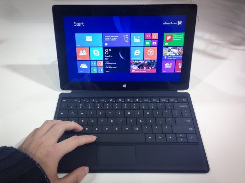 なぜ「Windows 8」で起動音が鳴らなくなったのか？ 元マイクロソフト社員が真相を明かす