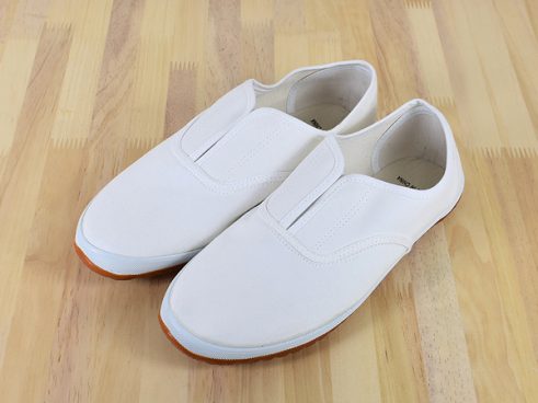 【モノタロウ】通気性も使い勝手も、コスパも抜群！ 足袋のような作業靴を履いてみた