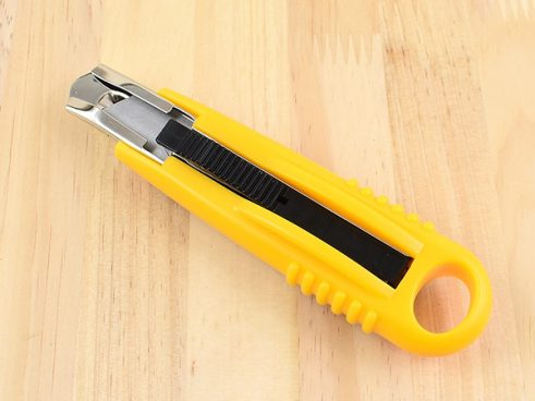 【モノタロウ】安全性と使い勝手は同居するのか？ セーフティカッターを使ってみた