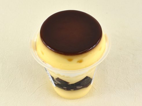 プリンで始まりプリンで終わる！ ファミマで発見した「窯出しプリンのパフェ」がスイーツ好きへのご褒美すぎる