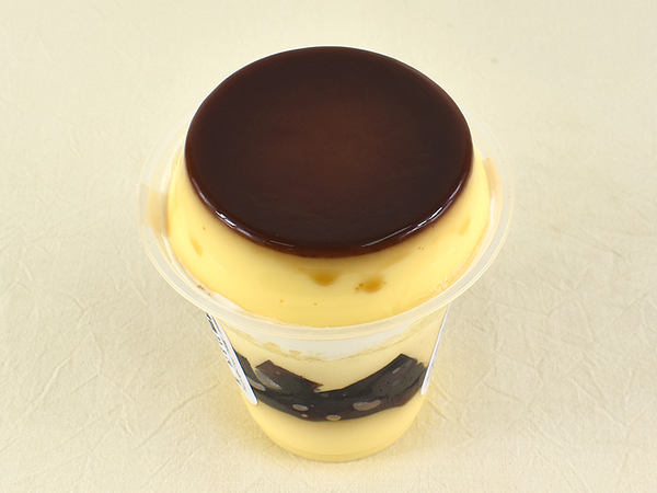 プリンで始まりプリンで終わる！ ファミマで発見した「窯出しプリンのパフェ」がスイーツ好きへのご褒美すぎる