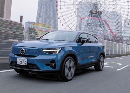 EVらしい刺激も味わえる初の日本向けボルボEV「C40リチャージ」