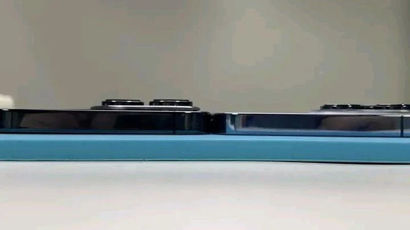 「iPhone 14 Pro Max」、背面カメラはこんなに出っ張る？ ダミーモデルの写真が公開
