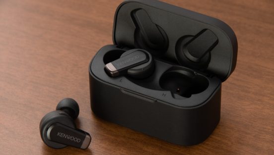タイパ至上派のためのTWSイヤホン。ケンウッド「KH-BIZ70T」のこだわりがすごすぎる