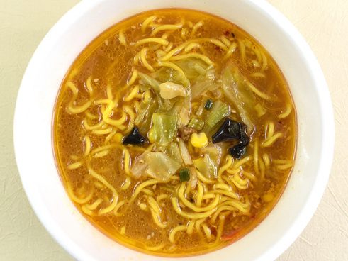 “第4回ご当地カップ麺No.1決定戦”1位の実力！ 「けやき札幌味噌ラーメン」はファミマ自慢の一品