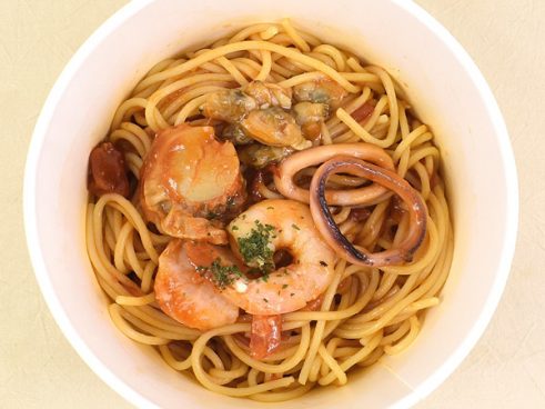 奥深い風味に溺れそう… セブンで見つけた「魚介の旨味が詰まったペスカトーレ」は芳醇な香りのソースが決め手