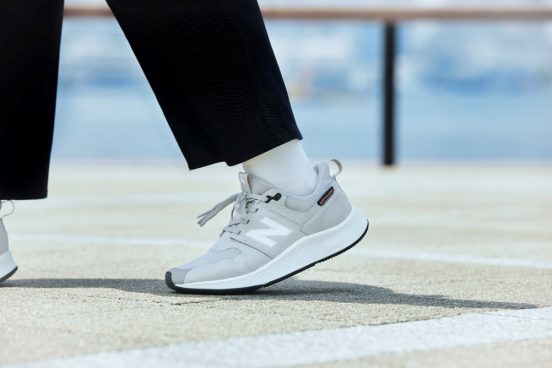 ニューバランス、ウォーキングシューズ「UA900」を今秋発売！ 若い世代の「ウォーキング」意識調査も実施