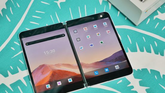 ディスプレイは画期的？ Surface Duo 3（仮）はGalaxy Z Fold4のようなデザインになりそう