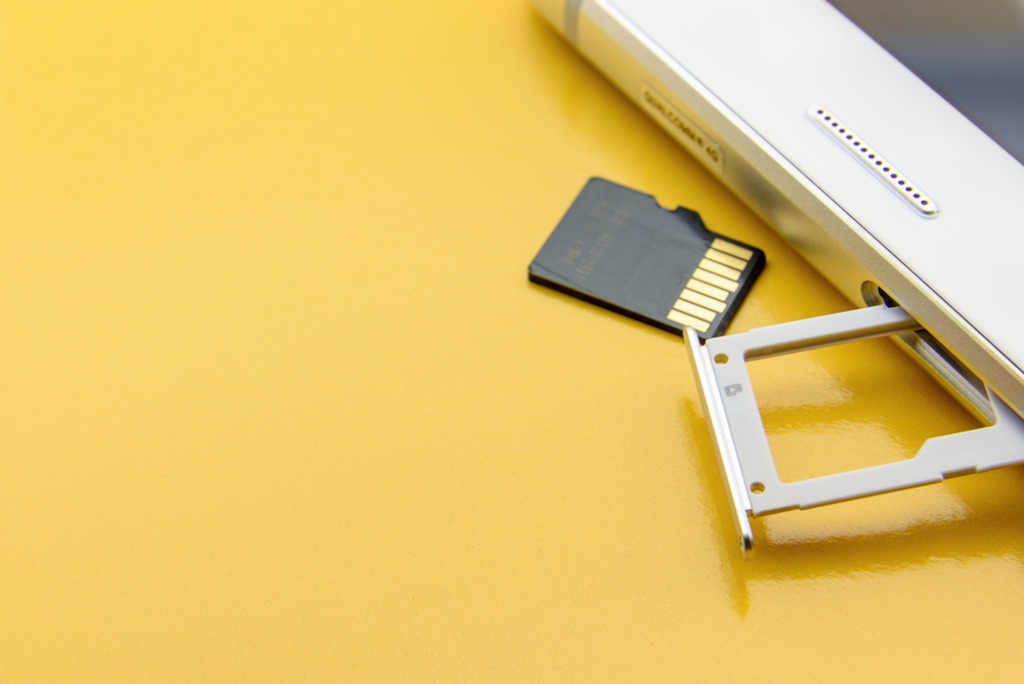 発表イベント直前で驚きの情報！「Pixel 7と7 Pro」はmicroSDスロットを搭載か？