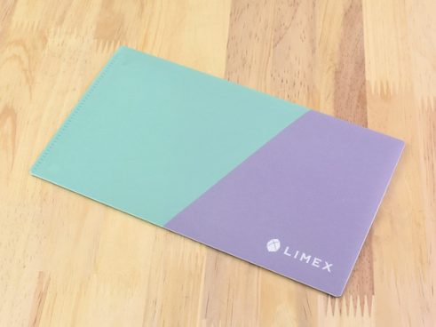 抗菌ケースだからカバンに入れても汚れない！ 2つのポケットで予備も準備万端「抗菌マスクケース」