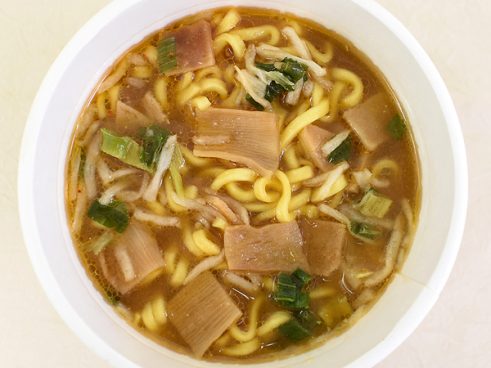 濃厚なのに何杯でもいけそう… 金沢の名店とファミマがコラボした「金澤味噌ラーメン 神仙監修 濃厚味噌ラーメン」がやみつきに