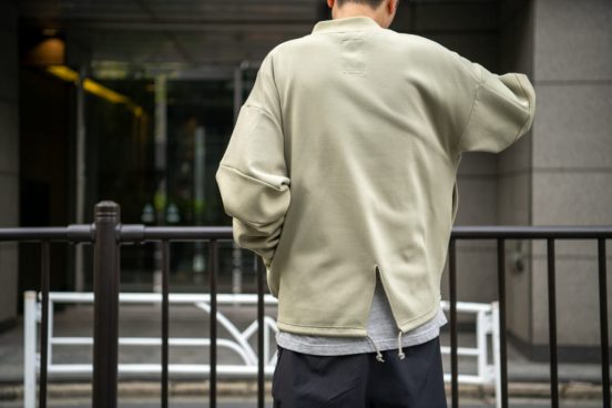 セーターとスエットを兼ね備えた便利な「グラミチ by F/CE.」のウェア！