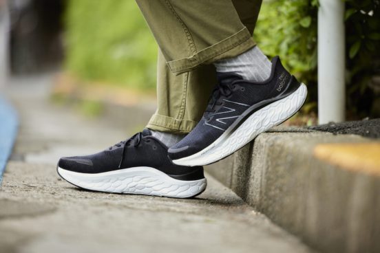 ニューバランス「Fresh Foam X Kaiha v1」。このクッショニング、フワフワ感はクセになる！