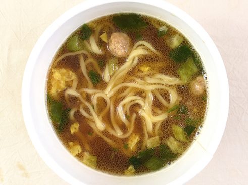 鴨がネギをくわえてやってきた!? 「日清ラ王 Kamo Dashi 中華そば」は丁寧な仕上がりのスープがうまい！