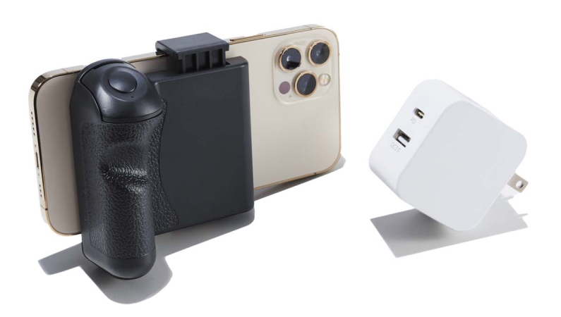 スリコ家電の実力は？ 3COINSの「撮影に使えるデジタルアイテム」をプロがチェック！