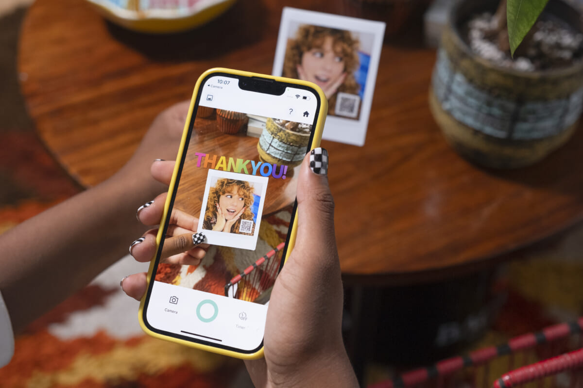 スマホで撮った「チェキ」をARでデコれる！ スマホプリンター「INSTAX SQUARE Link」