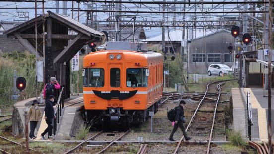 この時代に増便？平地なのにスイッチバック？ ナゾ多き出雲の私鉄「ばたでん」こと一畑電車の背景を探る