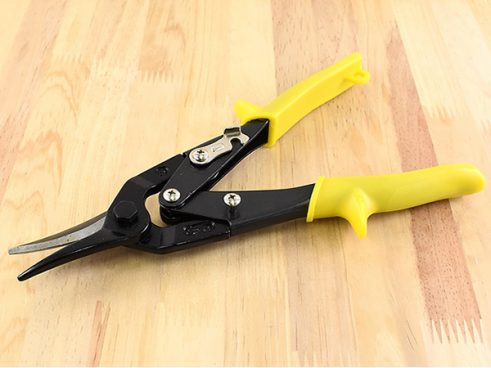 【モノタロウ】倍力構造なので力を入れなくてもカットできる！ ギザ刃だから切るモノがズレにくい「金切鋏」