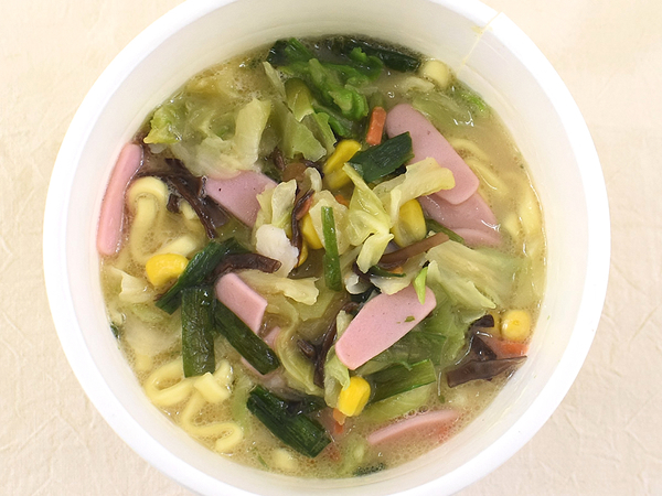 これぞ“ちゃんぽん”の魅力！ 「明星 麺神カップ 濃香ちゃんぽん」は海鮮系スープと豊富な具材に注目