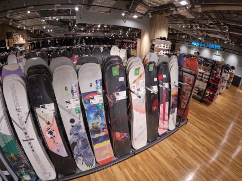 100ブランド1万点以上の品揃え！ 「Alpen TOKYO」内の8階フロアにて、ウインター用品の取扱いをスタート
