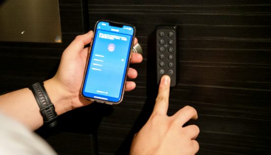 （物理的な）鍵を持たない生活でイライラ激減。指紋で解錠する「SwitchBotロック＆キーパッドタッチ」がQOL大幅向上