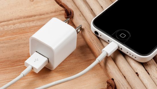 ブラジル政府、充電器を同梱しないiPhoneを押収！「抱き合わせ販売」と見なされたため
