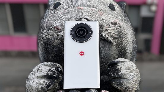 自然にボケるエモい写真が撮れる！ ライカ監修の「Leitz Phone 2」を旅先で使ってみた