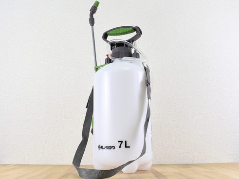 【モノタロウ】電源なしで使用できる「ガーデンスプレー」7Lタンクの使い勝手は？