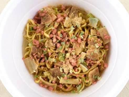 押し寄せる“えび”のビッグウェーブ！ 「中華蕎麦とみ田監修 甘えび香る豚骨まぜそば」で楽しむ濃厚な旨み