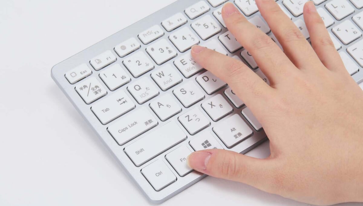 スリコで買えるキーボードって実際どう？ デスクワークで使える3COINSのデジタル機器をプロがチェック！