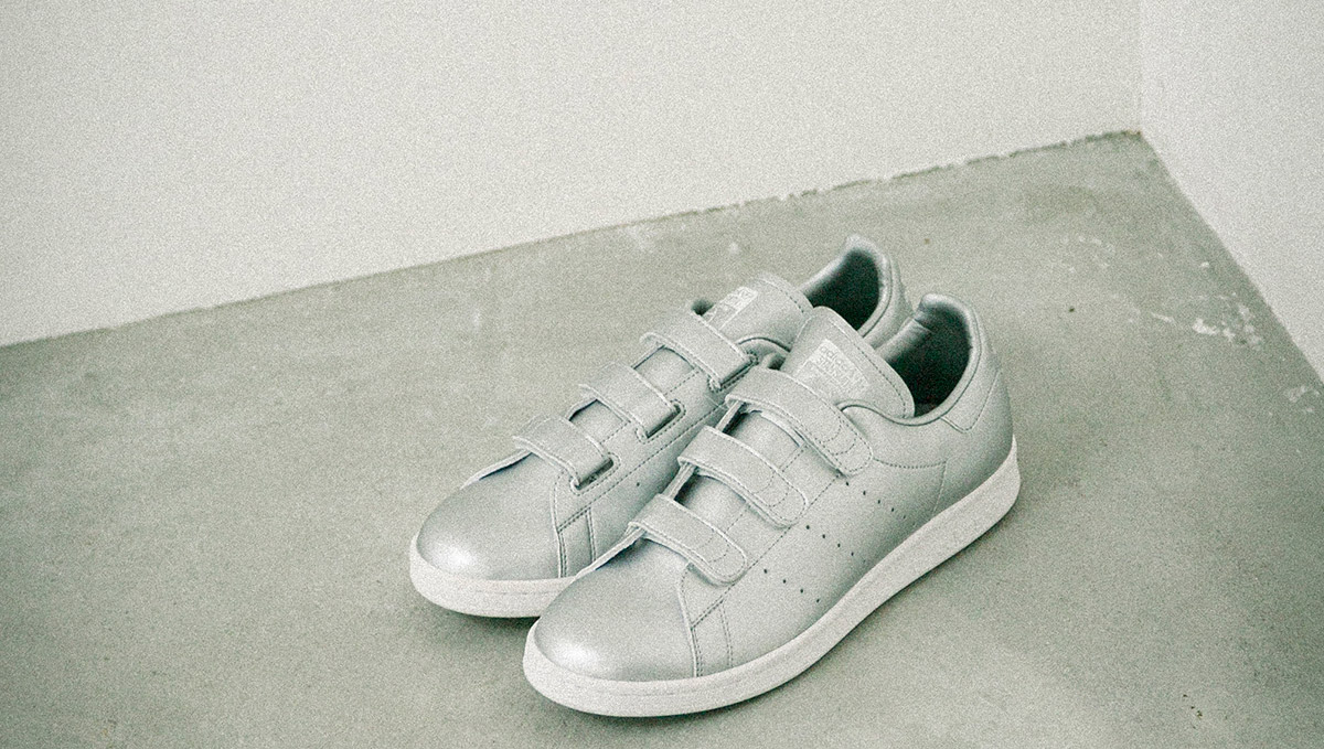 アーバンリサーチ25周年限定モデル！ シルバーカラーの「STAN SMITH COMFORT」が登場