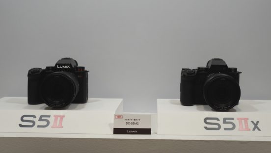 LUMIX初の像面位相差AF採用！ 動く被写体にもしっかり追随するフルサイズ一眼「DC-S5M2/S5M2X」