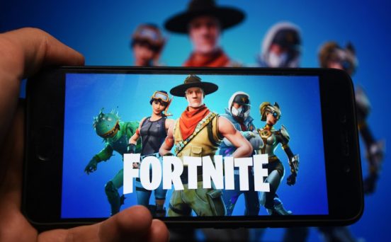 iOS版「フォートナイト」、1月末からゲーム内通貨が使用不可、18歳未満プレイ禁止に