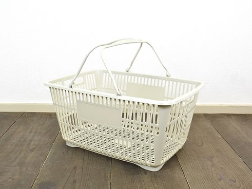 【モノタロウ】“ただの買い物かご”と油断することなかれ… 荷物の移動・整理にも重宝する「買い物かご 軽量タイプ 容量28L」