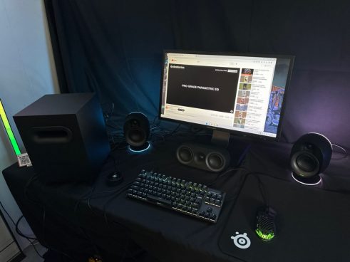 まるで装着しないヘッドホン、SteelSeriesから出た業界初の5.1chサラウンドスピーカーを体感