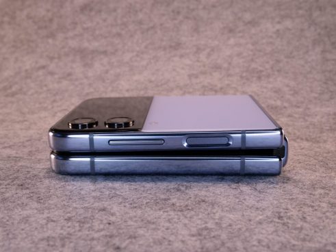 Google折りたたみスマホ「Pixel Fold」にも「ふせるだけでサイレントモードをオン」がありそう