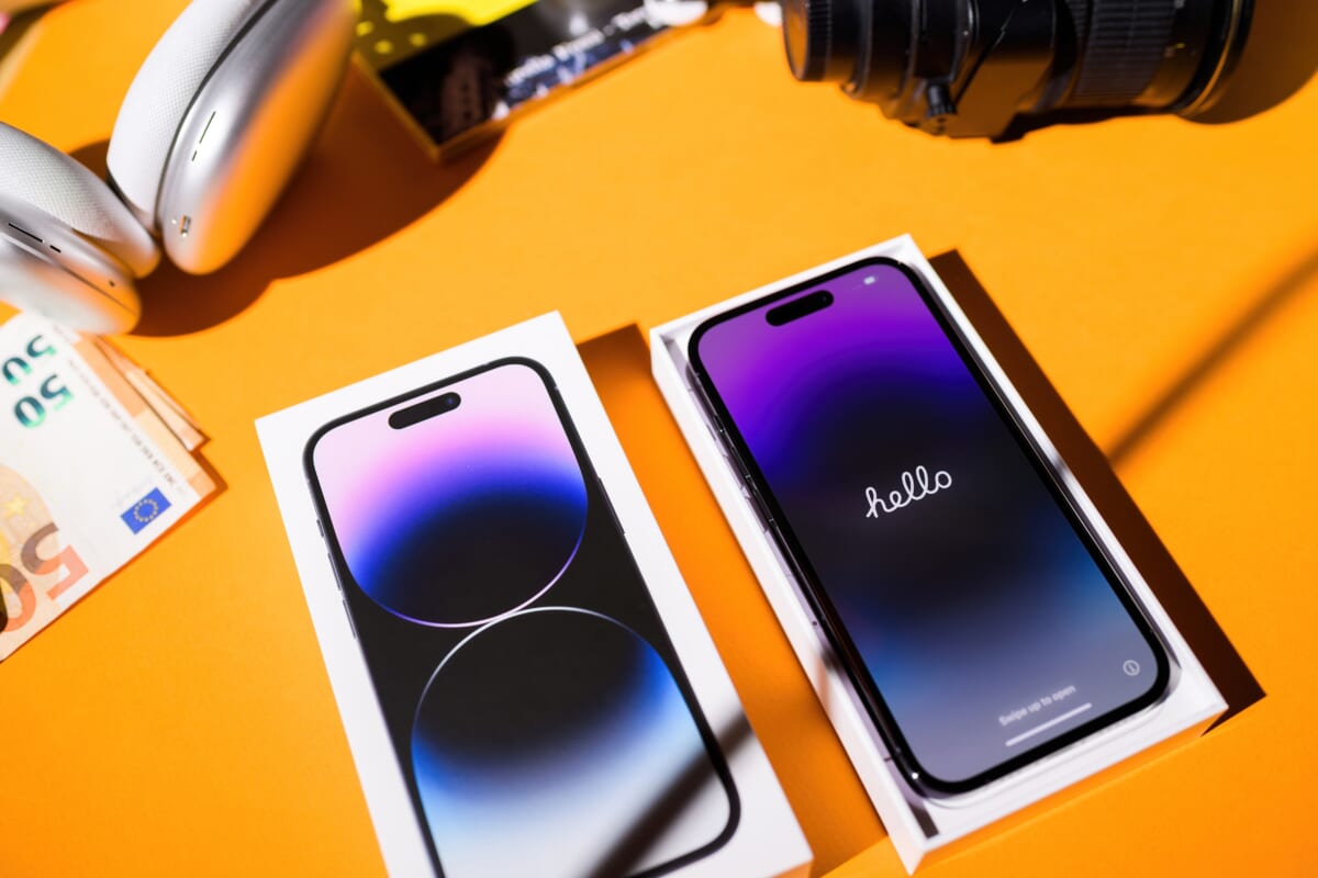 今年の「iPhone 15 Pro」モデルは品薄なし？ 画面パネルの受注が好調な滑り出し！