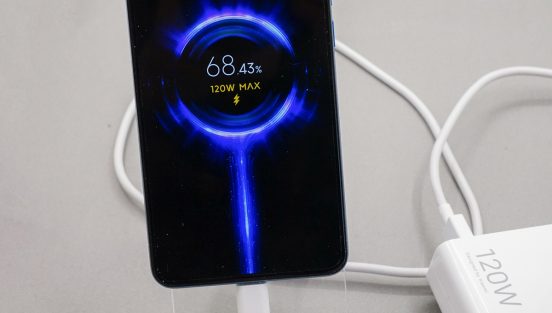 充電めちゃ早いとスマホの使い方が少し変わる？ 19分でフル充電のXiaomi 12T Proレビュー