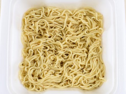 あの駄菓子がまさかのビッグサイズに！ 「エース 東京拉麺 ペペロンチーノBIG」の懐かしい風味がたまらない