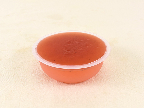 “和三盆糖”ってなに？ ローソンの「和三盆のいちごわらび餅」で楽しむぷるぷる食感