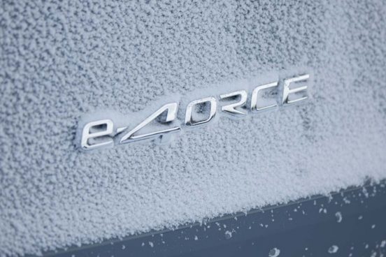 「日産氷上試乗会」トレース性に優れたe-4ORCEの走行性能に脱帽！