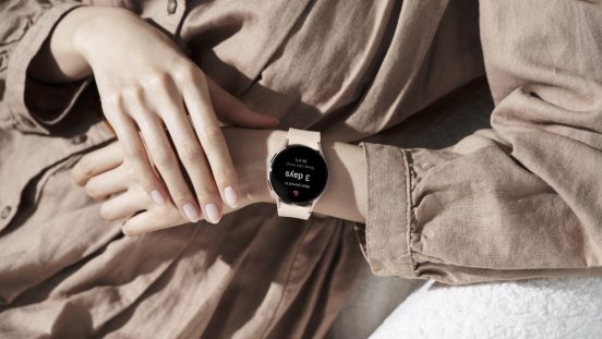 Galaxy Watch5、まもなく体温センサーと周期トラッキングが有効に！ まず米国や韓国から