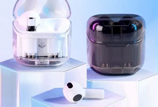 近未来的！ スケルトンデザインの完全ワイヤレスイヤホン「GeePods-T」登場