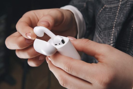 AirPods部品がインドで生産開始！ アップル、中国依存から抜け出す大きな一歩に？