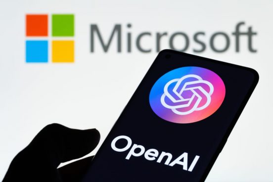 マイクロソフト、Wordやパワポ、OutlookにもチャットAI技術を統合？ 3月に発表予定かも